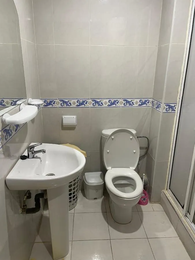Numero 4 Au Rez-De-Chaussee Pour Famille Marrakesh Apartment